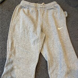 ✨Nike Kids Light Gray Fleece Joggers with Swoosh✨
